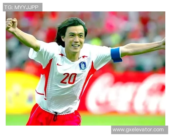 被羞辱的足球明星逆袭之路从低谷到巅峰的传奇人生